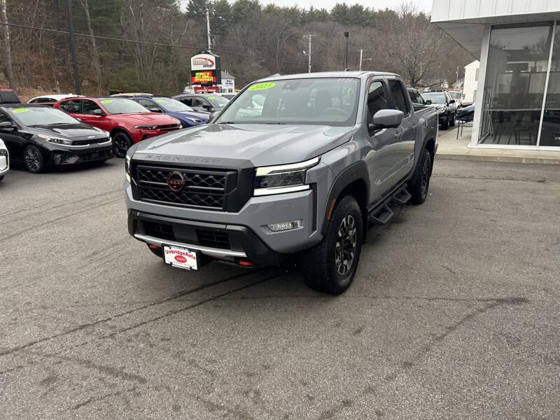 2023 Nissan Frontier S