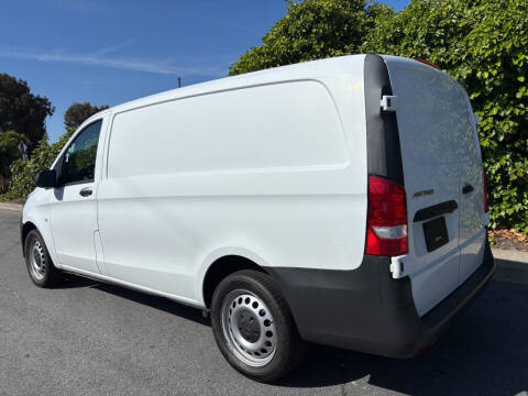 2017 Mercedes-Benz Metris Worker Cargo