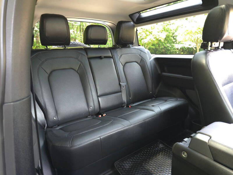 2023 Land Rover Defender 90 S