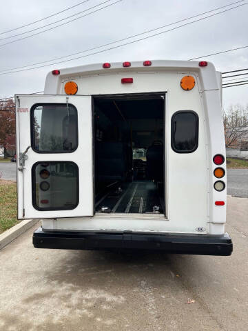 2014 Ford E-Series E-350 SD