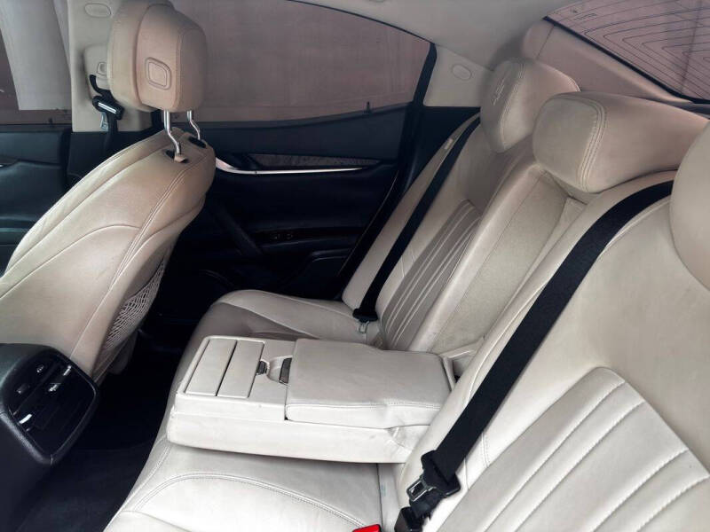 2014 Maserati Ghibli