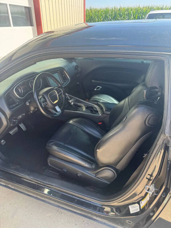 2015 Dodge Challenger SXT Plus