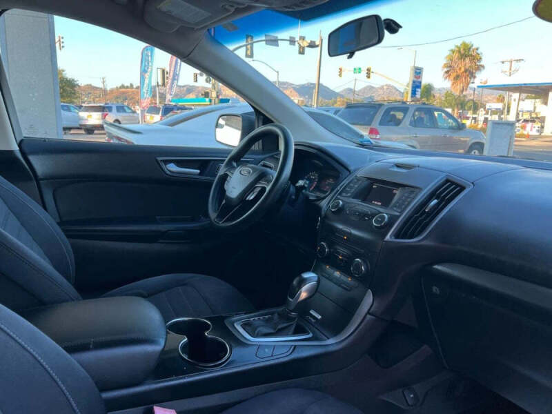 2017 Ford Edge SE