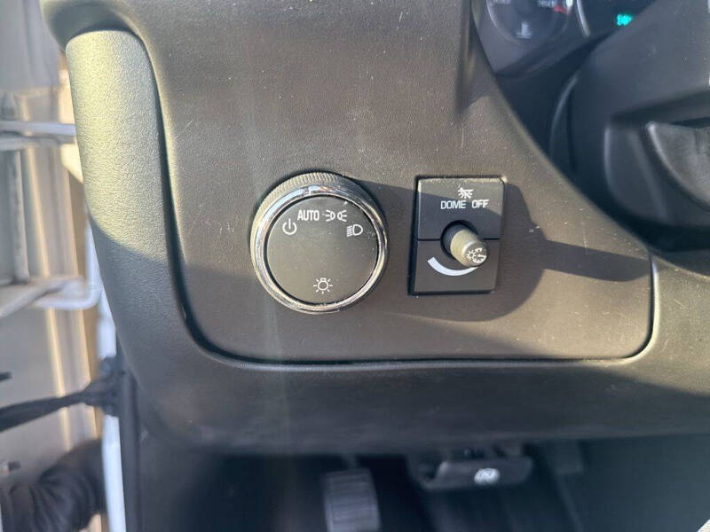 2023 Chevrolet Express Cargo Work Van - Photo 19