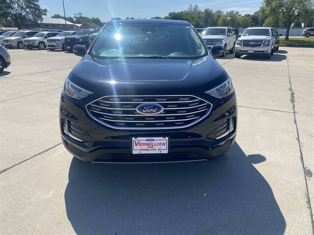 2022 Ford Edge Titanium