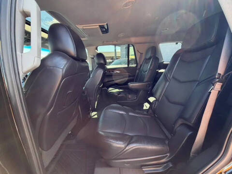 2017 Cadillac Escalade Luxury
