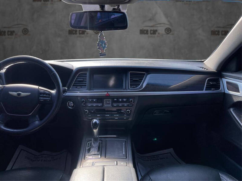 2016 Hyundai Genesis