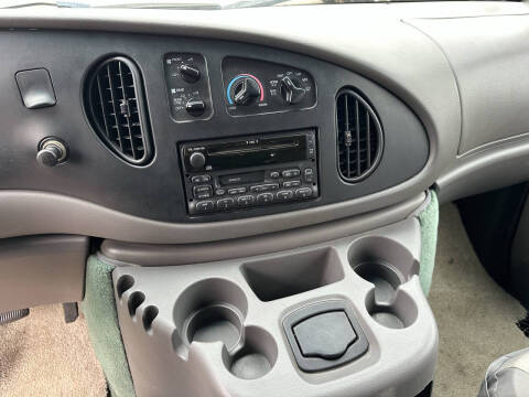 2000 Ford E-Series E-150