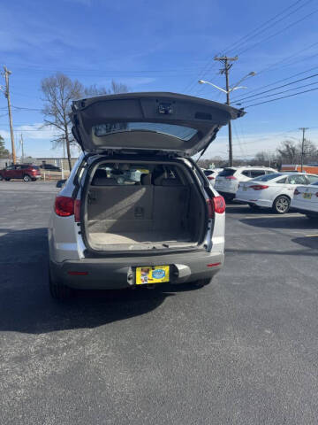 2012 Chevrolet Traverse LS