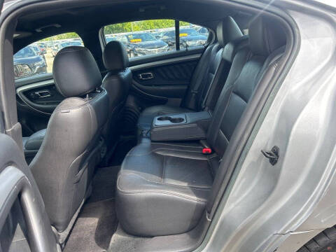 2016 Ford Taurus SEL