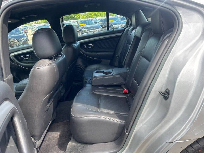 2016 Ford Taurus SEL