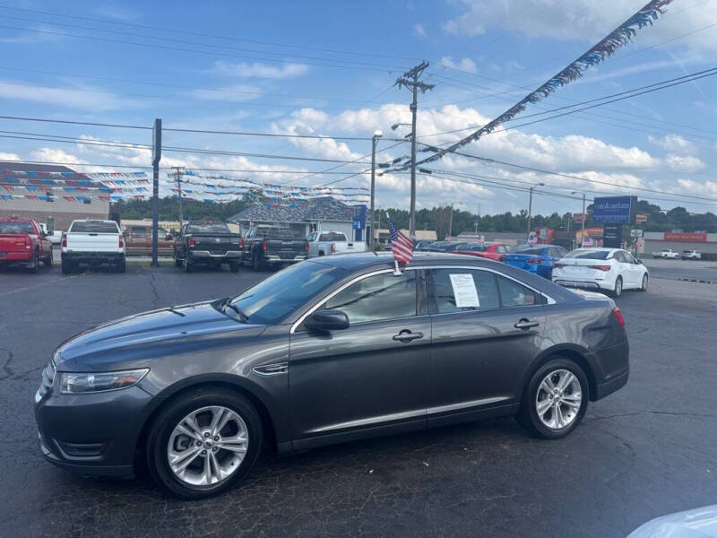2015 Ford Taurus SEL