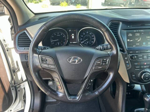 2017 Hyundai Santa Fe Limited Ultimate