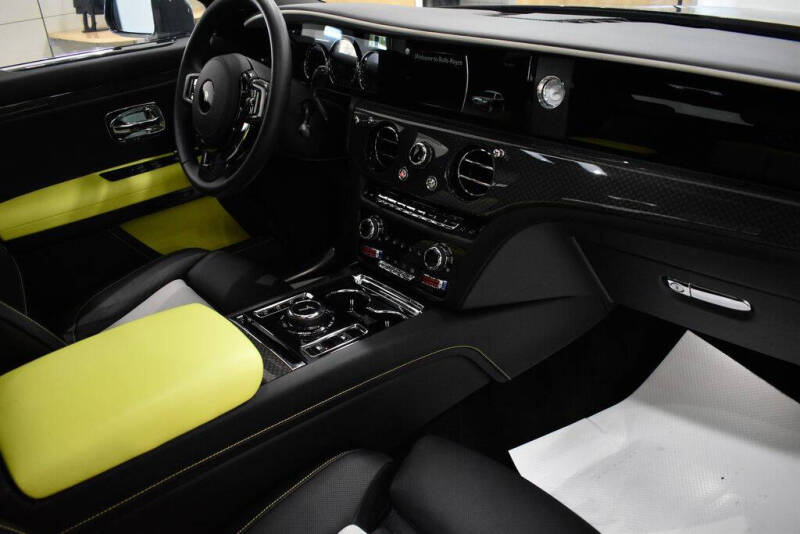 2023 Rolls-Royce Black Badge Ghost
