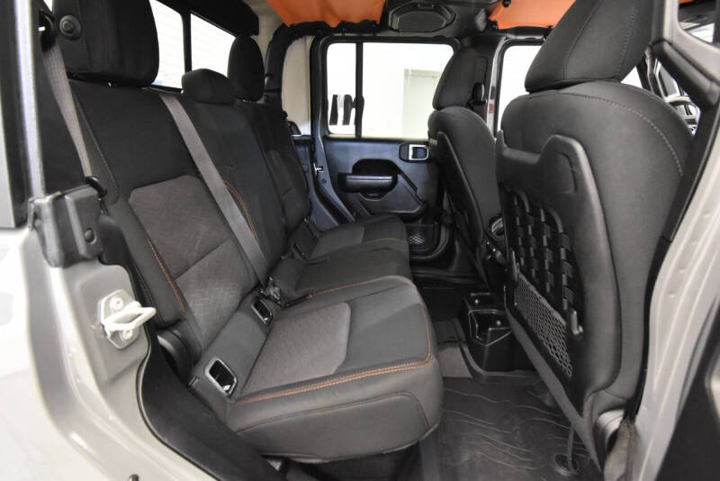 2021 Jeep Gladiator Mojave