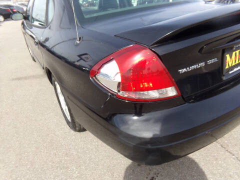 2004 Ford Taurus SEL