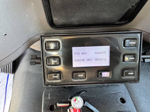 2017 Freightliner M2 106