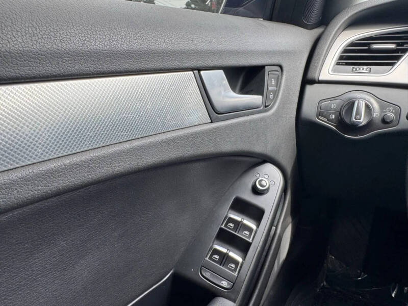 2015 Audi A4 2.0T quattro Premium