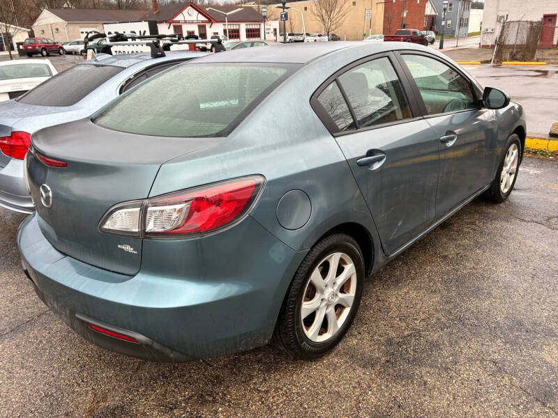2010 Mazda MAZDA3 i Touring's photo