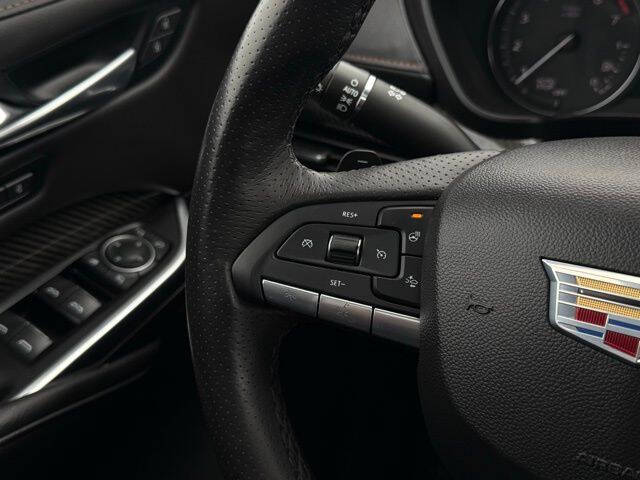 2022 Cadillac XT4 Sport