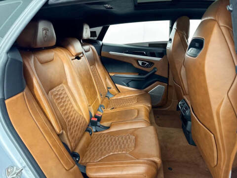 2020 Lamborghini Urus