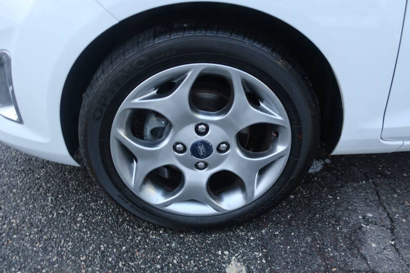 2011 Ford Fiesta SES