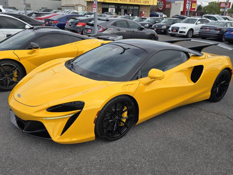 2023 McLaren Artura