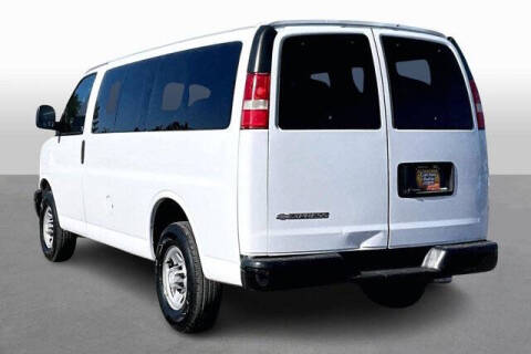 2017 Chevrolet Express LS 2500