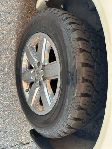 2014 Nissan Armada Platinum