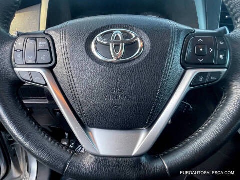 2018 Toyota Sienna SE Premium 8-Passenger