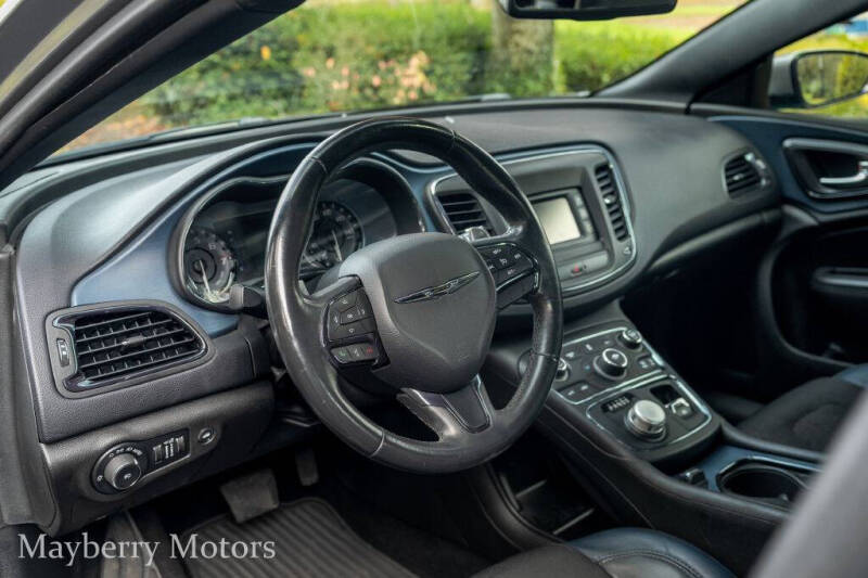 2012 Chrysler 200 S