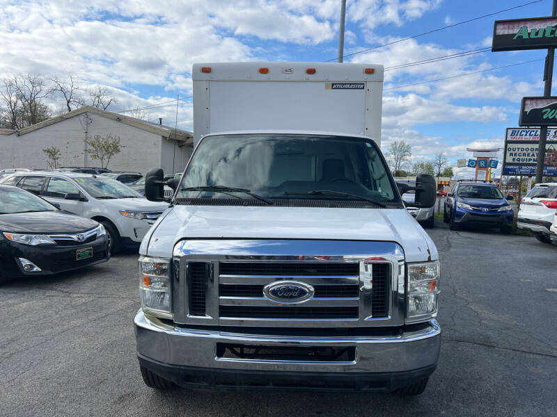 2013 Ford E-Series E-350 SD