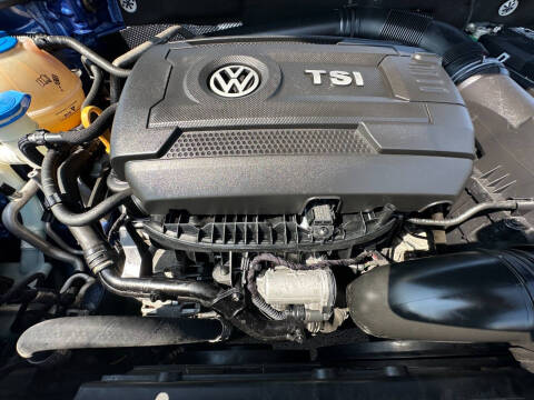 2017 Volkswagen Passat 1.8T R-Line