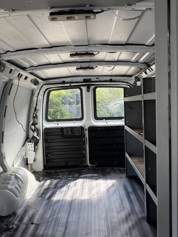 2017 Chevrolet Express 2500