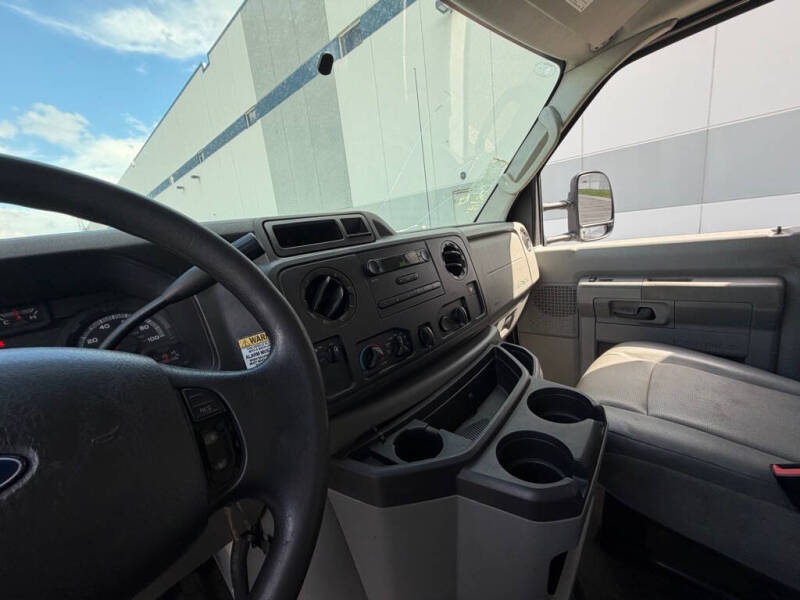 2019 Ford E-Series