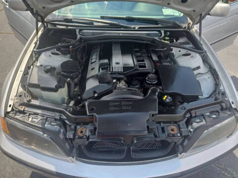 2002 BMW 3 Series 325xi