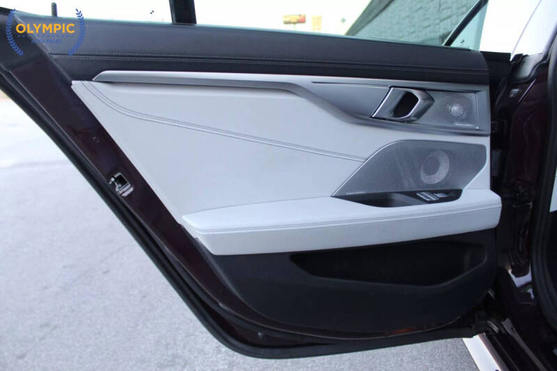 2022 BMW M8 Competition