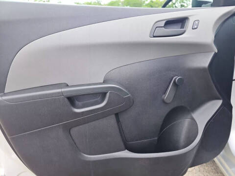 2015 Chevrolet Sonic LS Auto