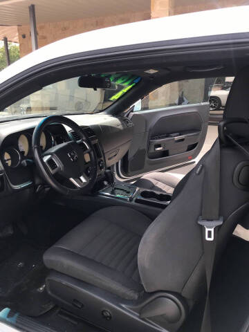 2014 Dodge Challenger SXT