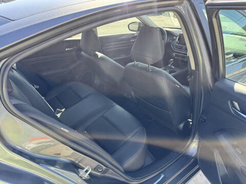 2021 Nissan Altima 2.5 SR