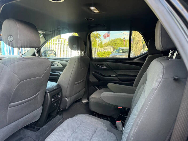 2024 Chevrolet Traverse Limited LT Cloth