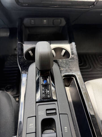 2023 Toyota Prius LE