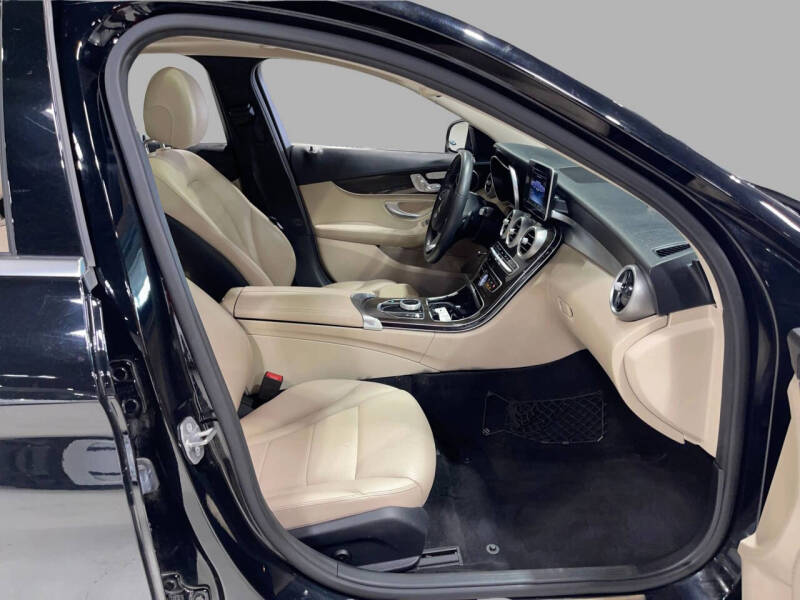 2017 Mercedes-Benz C-Class