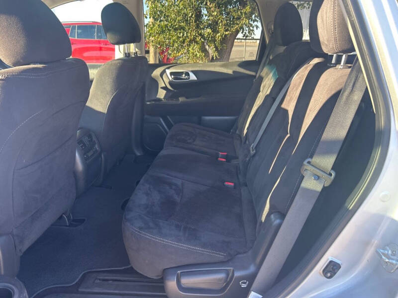 2016 Nissan Pathfinder S