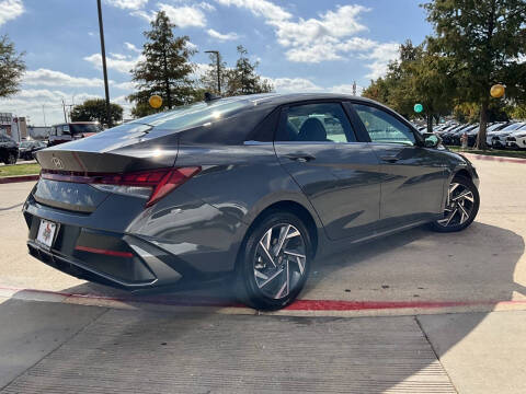 2025 Hyundai Elantra SEL Convenience