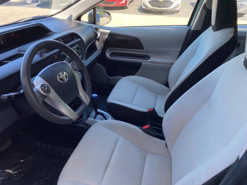 2013 Toyota Prius c