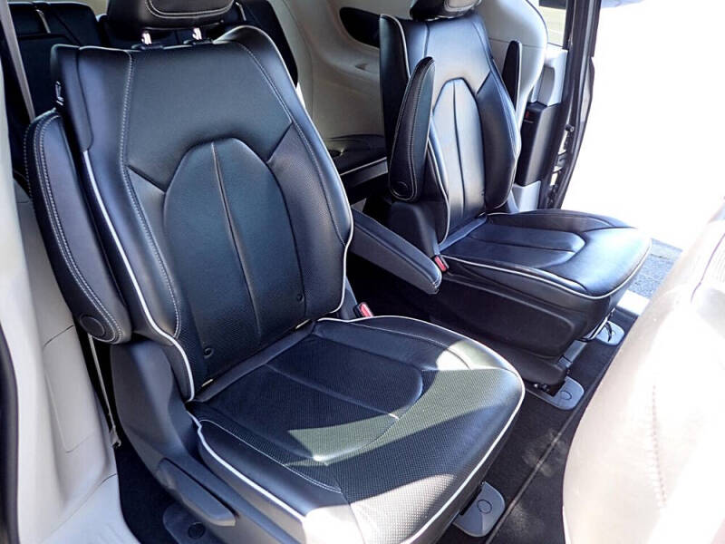 2021 Chrysler Pacifica Hybrid Limited