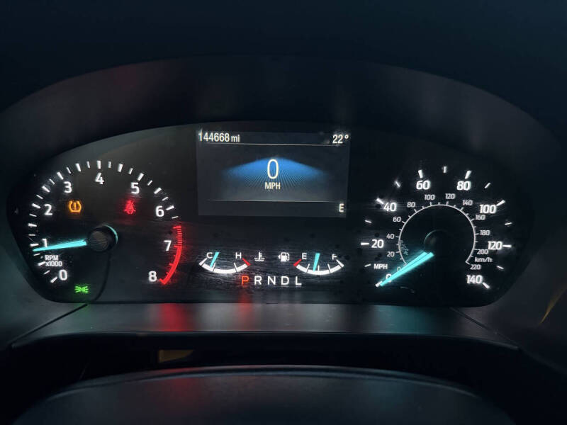 2020 Ford Escape SE