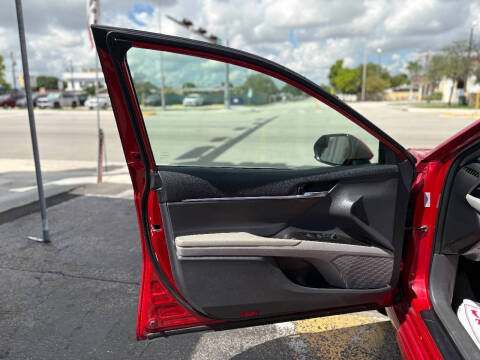 2021 Toyota Camry SE