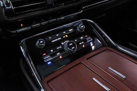 2018 Lincoln Navigator Select